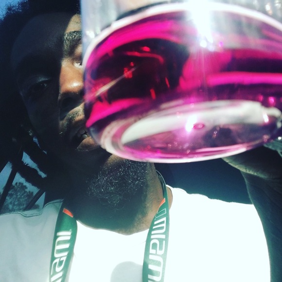 Profile Picture of Von James (@sprodilly) on Poshmark