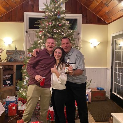 Profile Picture of Brendan MacDonald (@brenmac08) on Twitter