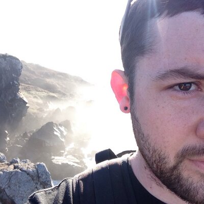 Profile Picture of Geoffrey Garrett (@YouAreEye) on Twitter