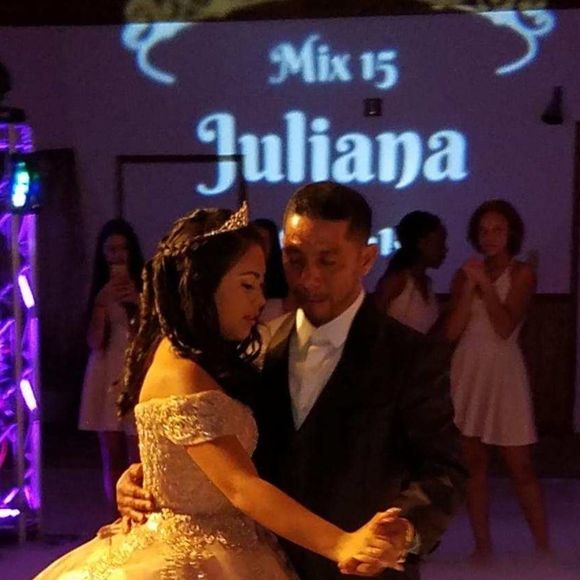 Profile Picture of Sandoval Sandoval (@sandovalsand976) on Poshmark