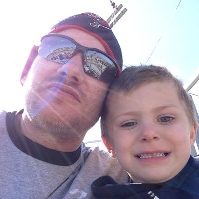 Profile Picture of James DeCoff (@JamesDeCoff) on Twitter