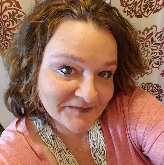 Profile Picture of Audra Stutler (@wvlilbabygirl74) on Poshmark