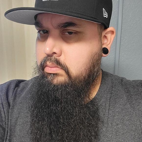 Profile Picture of Daniel Garay (@dansposh123) on Poshmark