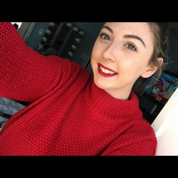 Profile Picture of Abby Alberino (@abbyalberino) on Poshmark