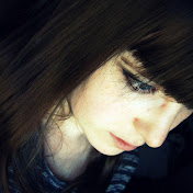 Profile Picture of Shelly Riddle (@tradethesun) on Youtube