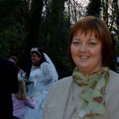 Profile Picture of Elaine Yates (@elaine3107) on Twitter