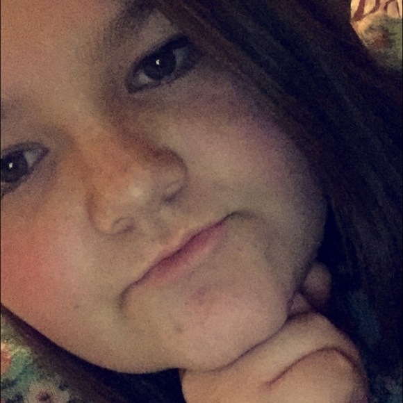 Profile Picture of Paige Macmillan (@hellopaige44) on Poshmark