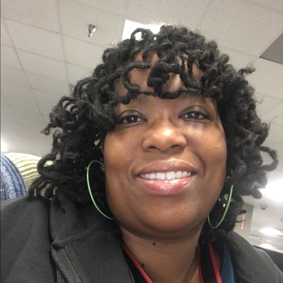Profile Picture of Mica Starkes (@ladystarkes02) on Poshmark