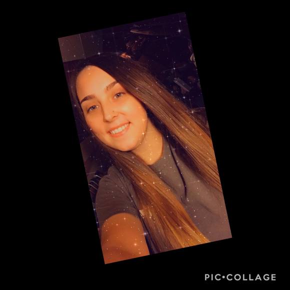 Profile Picture of Briana Maria (@porterfield02) on Poshmark