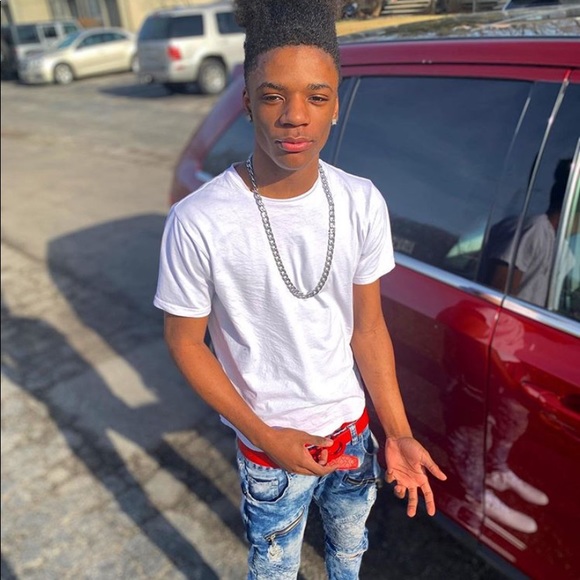 Profile Picture of Terry Jones (@moneybagboy108) on Poshmark