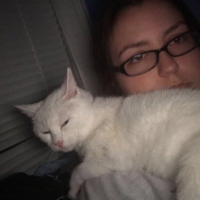 Profile Picture of Ginny Beth Duncan (@GB_Duncan) on Twitter