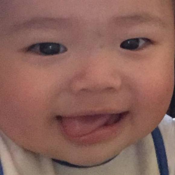 Xiao Xiao mao - Poshmark Profile Picture of Xiao Xiao mao (@kellylei) on Poshmark