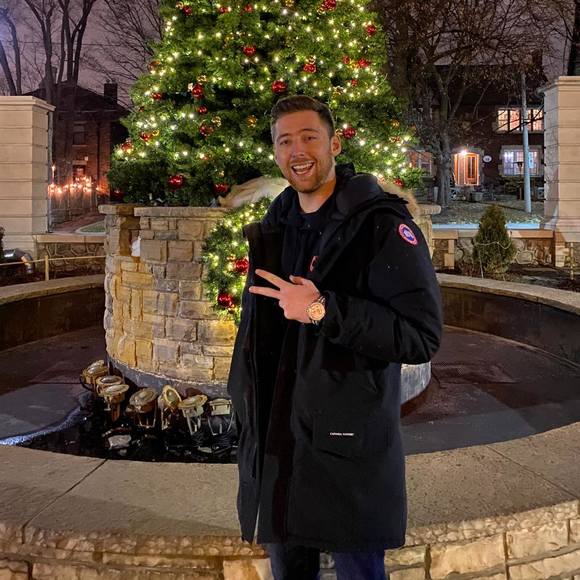 Profile Picture of Kevin Goodwin (@kevg__) on Poshmark