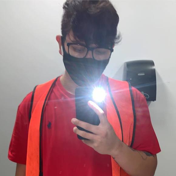 Profile Picture of Daniel Garza (@danielgarza920) on Poshmark