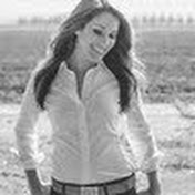 Profile Picture of Clare Burns (@ClareB86) on Youtube