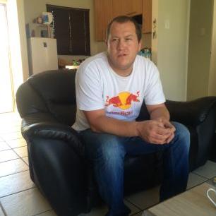 Profile Picture of Michael Redeker (@MichaelRedeker) on Twitter