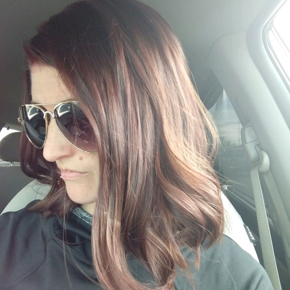 Profile Picture of Kim Riddle (@k_rid87) on Poshmark