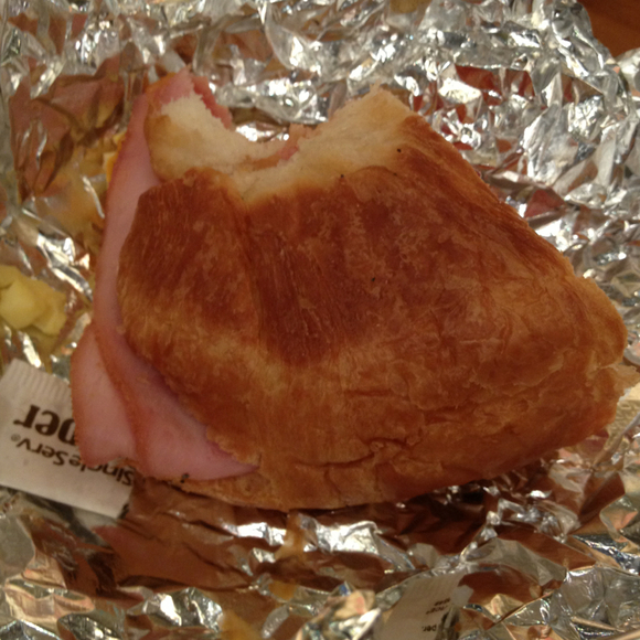 Profile Picture of Nelle Nelle (@nelle2013) on Poshmark