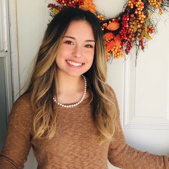 Profile Picture of Courtney Hafey (@chafey20) on Poshmark