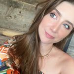 Profile Picture of Andrea Rubio (@arusoo) on Instagram
