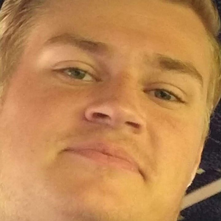 Profile Picture of   Justin Adamson... (@pb_and_justin) on Tiktok
