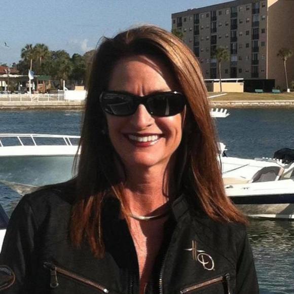 Profile Picture of Sheri Duncan (@slduncan1028) on Poshmark
