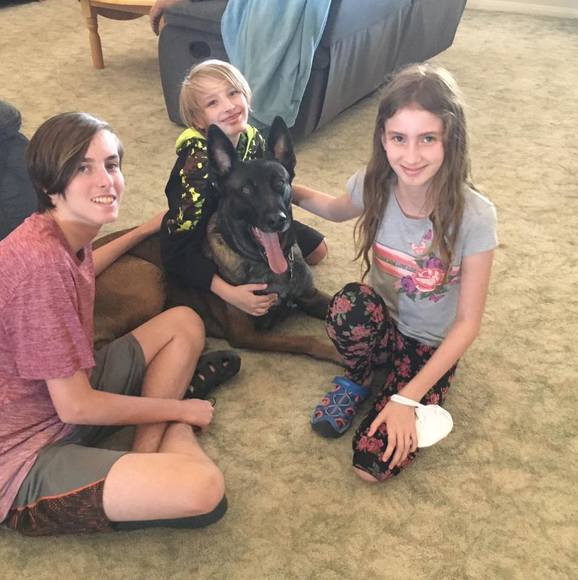 Profile Picture of Sarah Aitken (@saitken12) on Poshmark