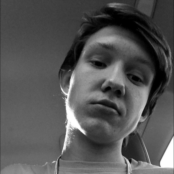 Profile Picture of Max Bilcik (@maxbilcik) on Poshmark