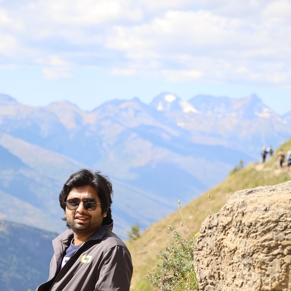 Profile Picture of Rohith Rohit (@rohithrohit) on Poshmark