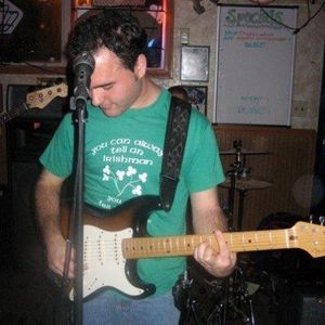 Profile Picture of Mike Castro (@mikecastromusic) on Myspace