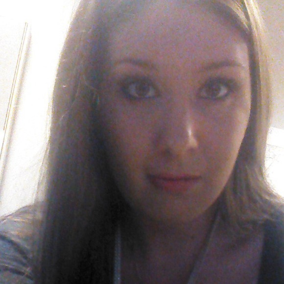 Profile Picture of Brandy Qualls (@brandyld21) on Poshmark