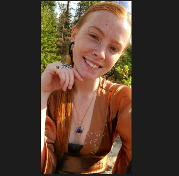 Profile Picture of Lexi Slippy (@lexi_faith10) on Poshmark