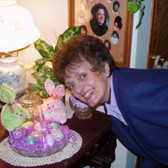 Profile Picture of Sandy Desmith (@chatsheriff1) on Poshmark