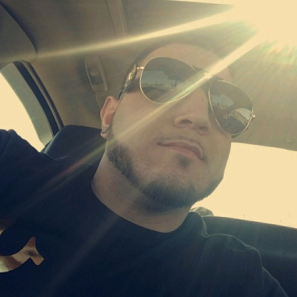 Profile Picture of Jayke Manns (@bankman069) on Poshmark