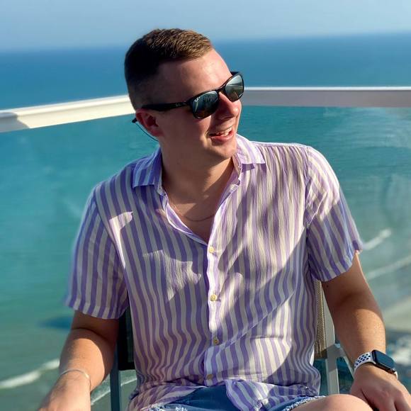 Profile Picture of Grant Anderson (@looklikesheldon) on Poshmark