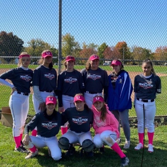 Profile Picture of Julia Hollister (@juliahollister) on Poshmark