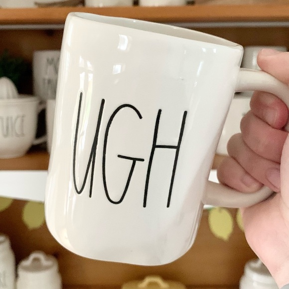 Profile Picture of Maegan Schefter (@maeganeschefter) on Poshmark