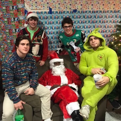 Profile Picture of John Hurley (@JohnHur67558665) on Twitter