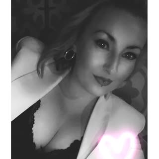 Profile Picture of Janine (@janineroberts_) on Instagram