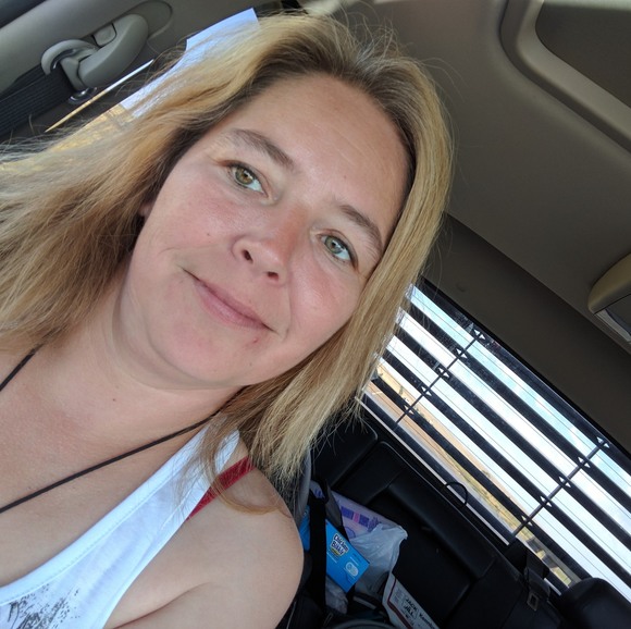 Jerilyn Patnaude - Poshmark Profile Picture of Jerilyn Patnaude (@chickie58329) on Poshmark