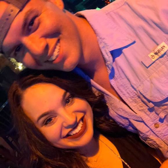 Profile Picture of Andrew Goetschius (@goet) on Poshmark