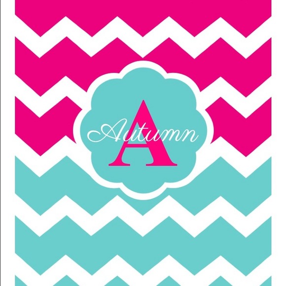 Profile Picture of Autumn Holbert (@auttsss) on Poshmark