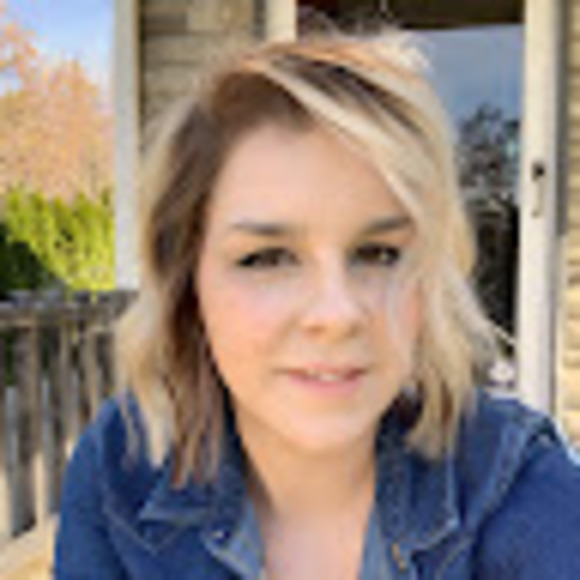 Profile Picture of Allyson Stickley (@allysonstick317) on Poshmark