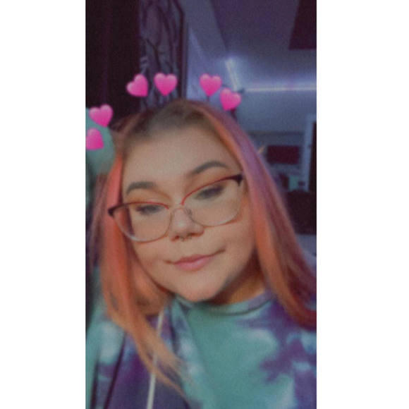 Profile Picture of Kylee Jordan (@jordanky2002) on Poshmark