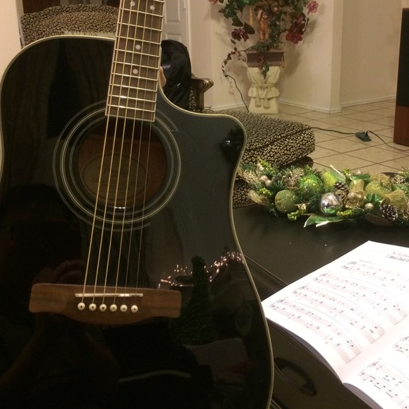 Profile Picture of John Woo (@john12346) on Poshmark