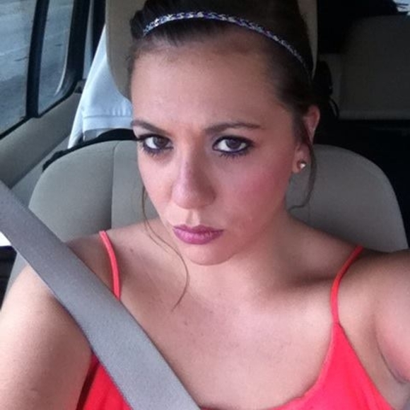 Profile Picture of Corinna Kelly (@adelynn_grace12) on Poshmark