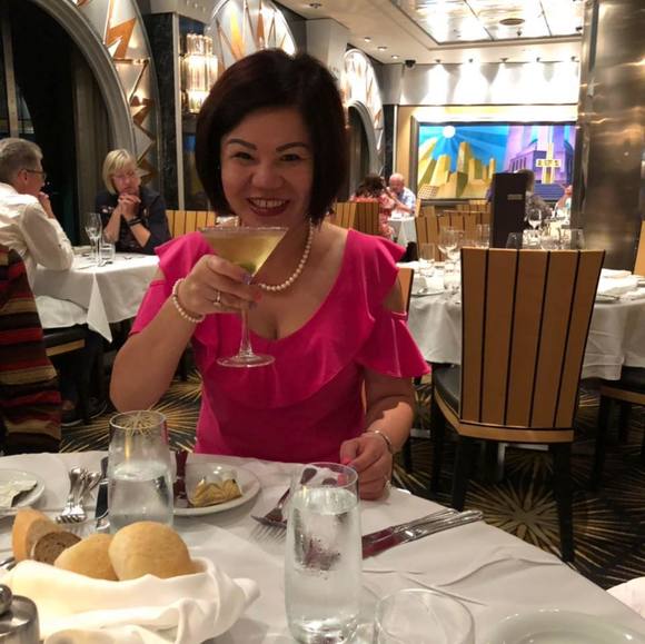 Profile Picture of Lien Do (@lienkdo) on Poshmark