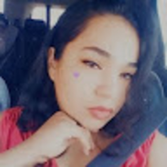 Profile Picture of Myra Avila (@catarinomyra) on Poshmark