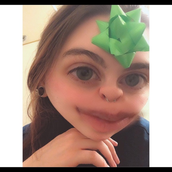 Profile Picture of Riah Engen (@mnengen16) on Poshmark