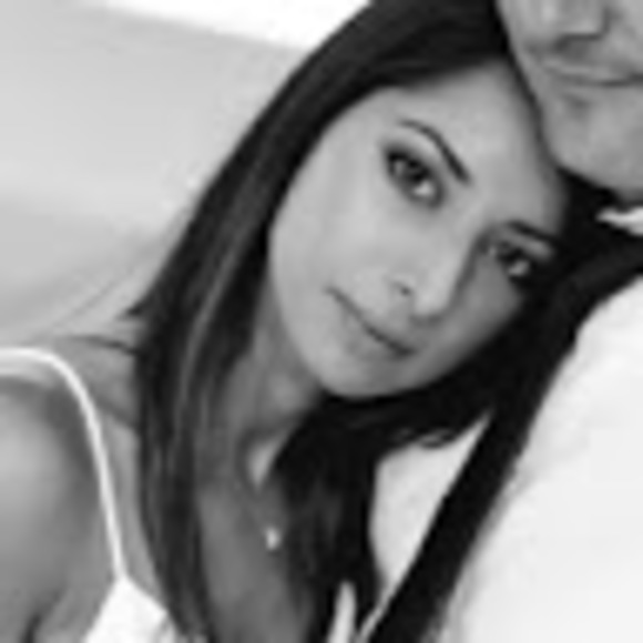 Profile Picture of Rhea Ghosh (@rheaghosh03) on Poshmark